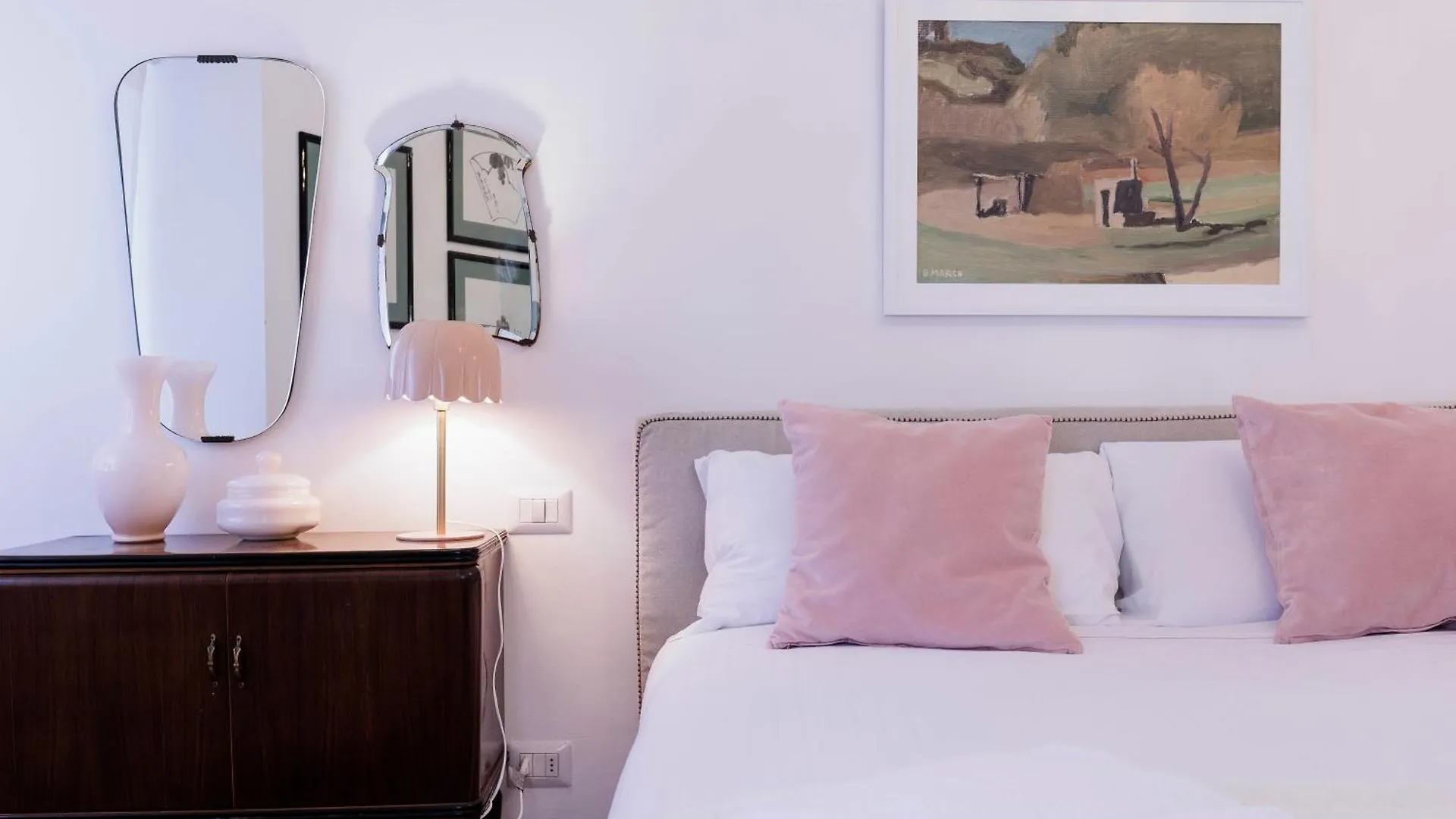 Ponte Vecchio Charming Apartment فلورنس إيطاليا